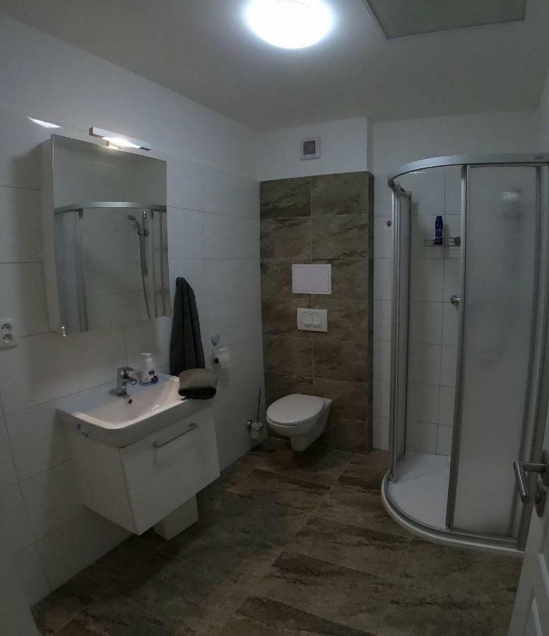 Apartmány U Zámečku Hlohovec Esterno foto