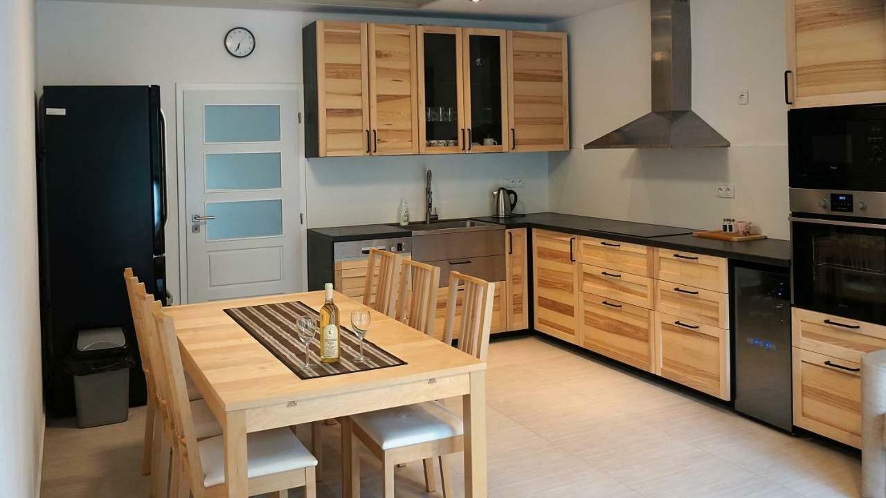 Apartmány U Zámečku Hlohovec Esterno foto