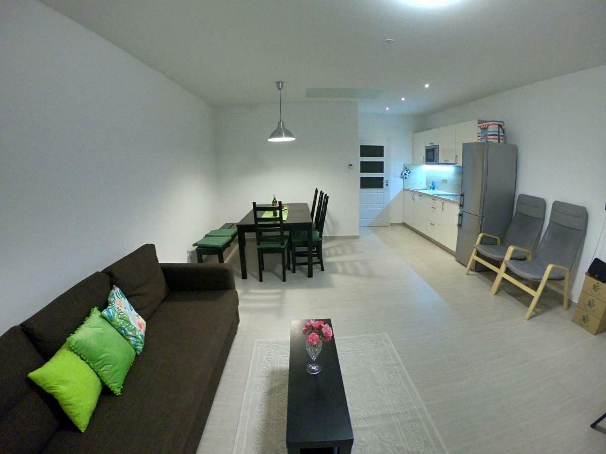 Apartmány U Zámečku Hlohovec Esterno foto
